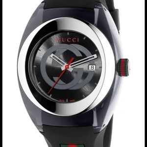 Gucci unisex Sync rubber watch